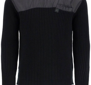 Hugo men's black cotton sweater with round neck and pocket